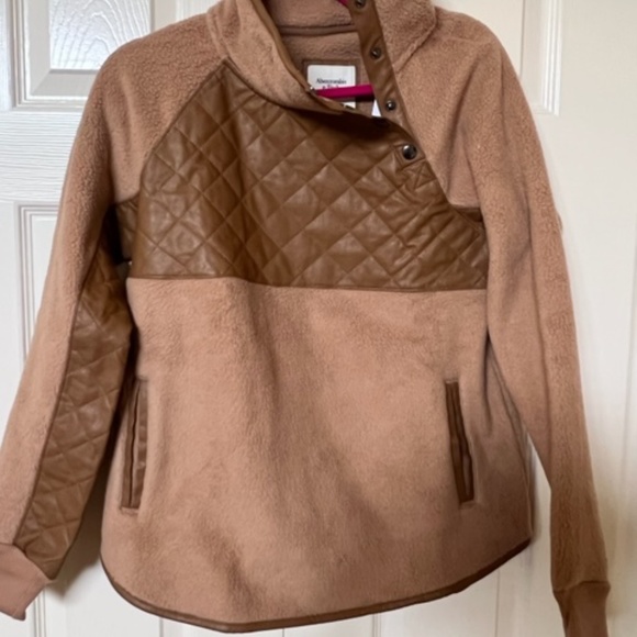 ABERCROMBIE & FITCH Asymmetrical Snap-Up Fleece Jacket, Size XS - Picture 5 of 7